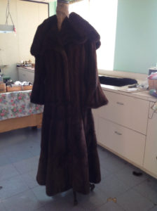 YukonFur_furs_coat_store_shop_Toronto_Canada_15_brown_mink