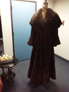 YukonFur_furs_coat_store_shop_Toronto_Canada_22_brown_mink